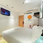 Apple 1 Hotel Gurney