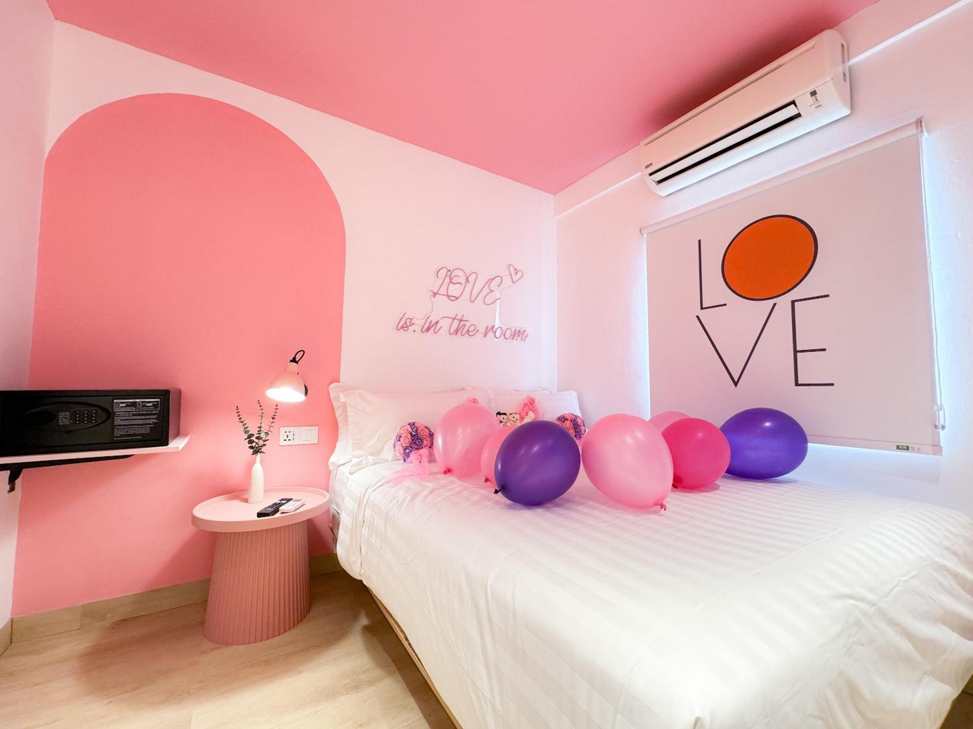 Apple 1 Gurney Hotel 2*