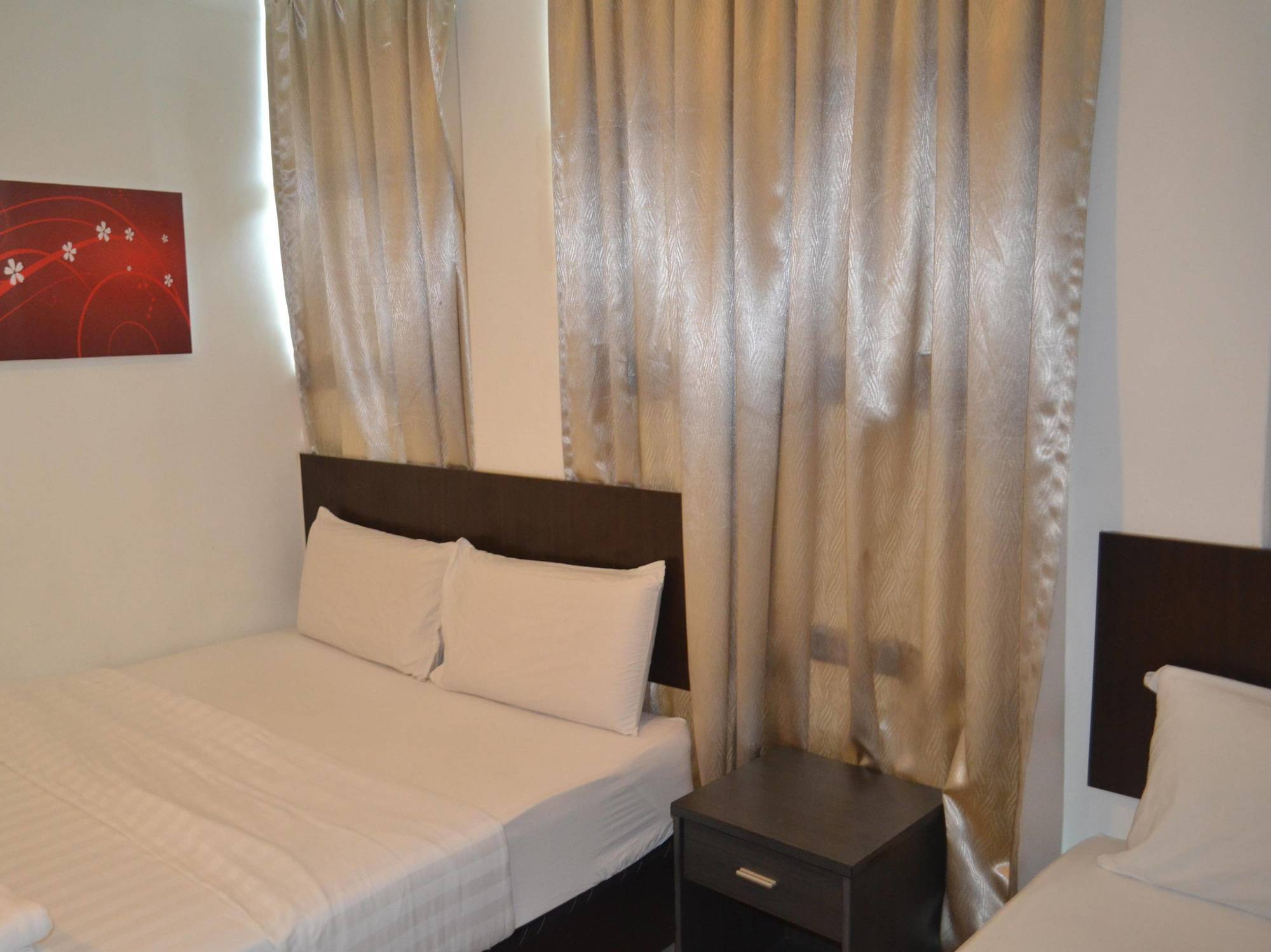 Hotel Apple 1 Gurney 2*